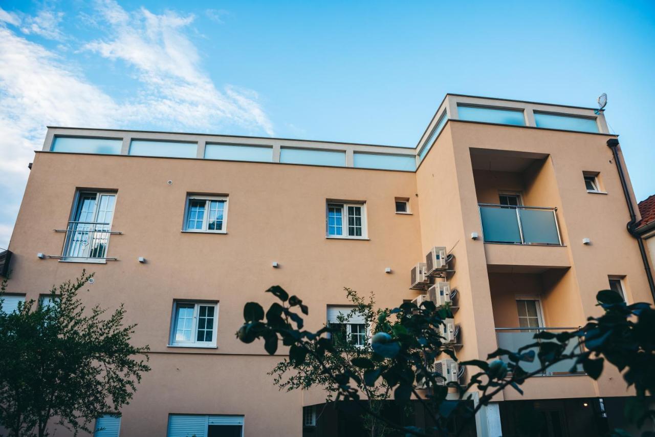 Elegant Studio Apartments Lasta Mostar Buitenkant foto