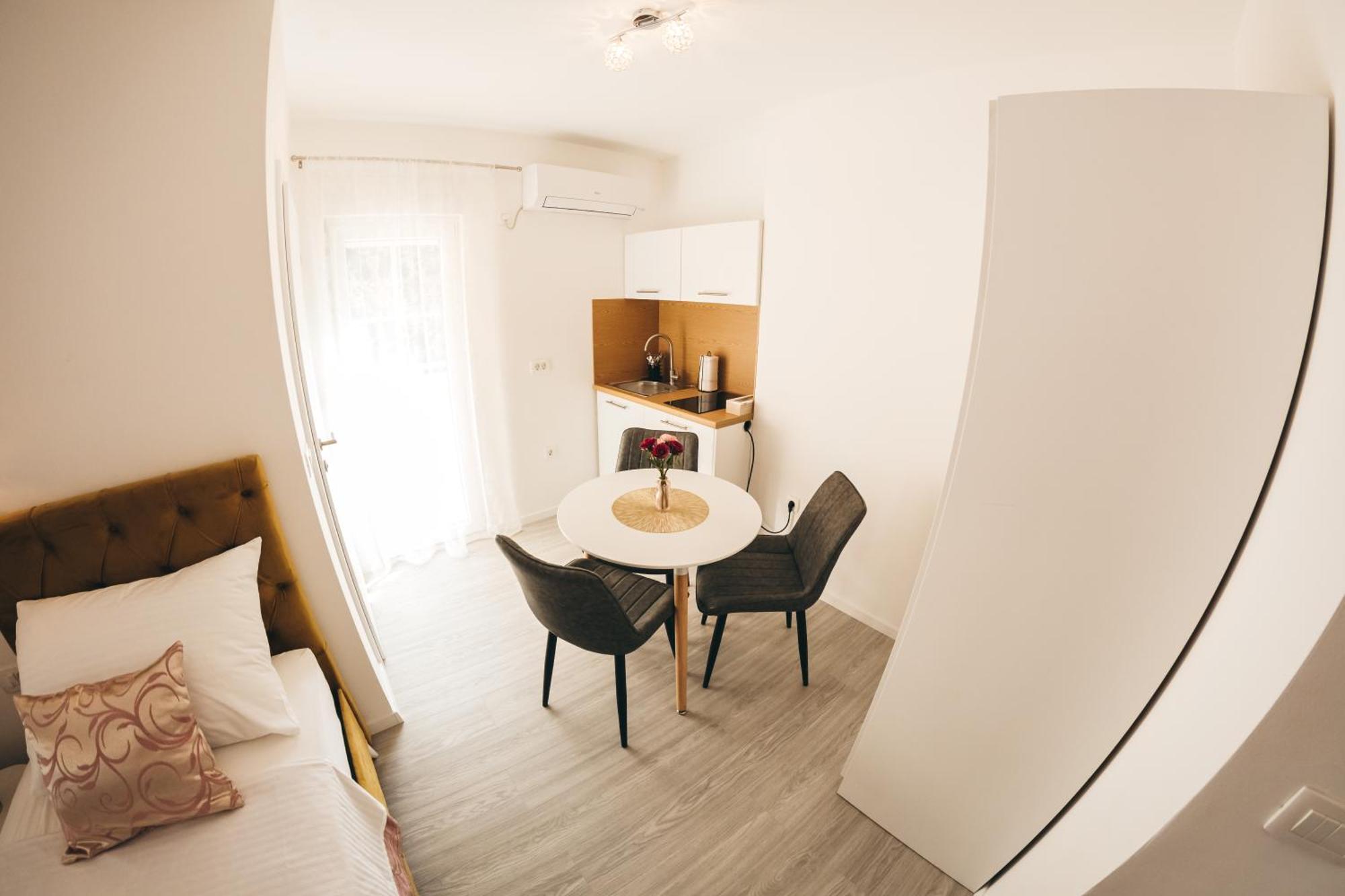 Elegant Studio Apartments Lasta Mostar Buitenkant foto