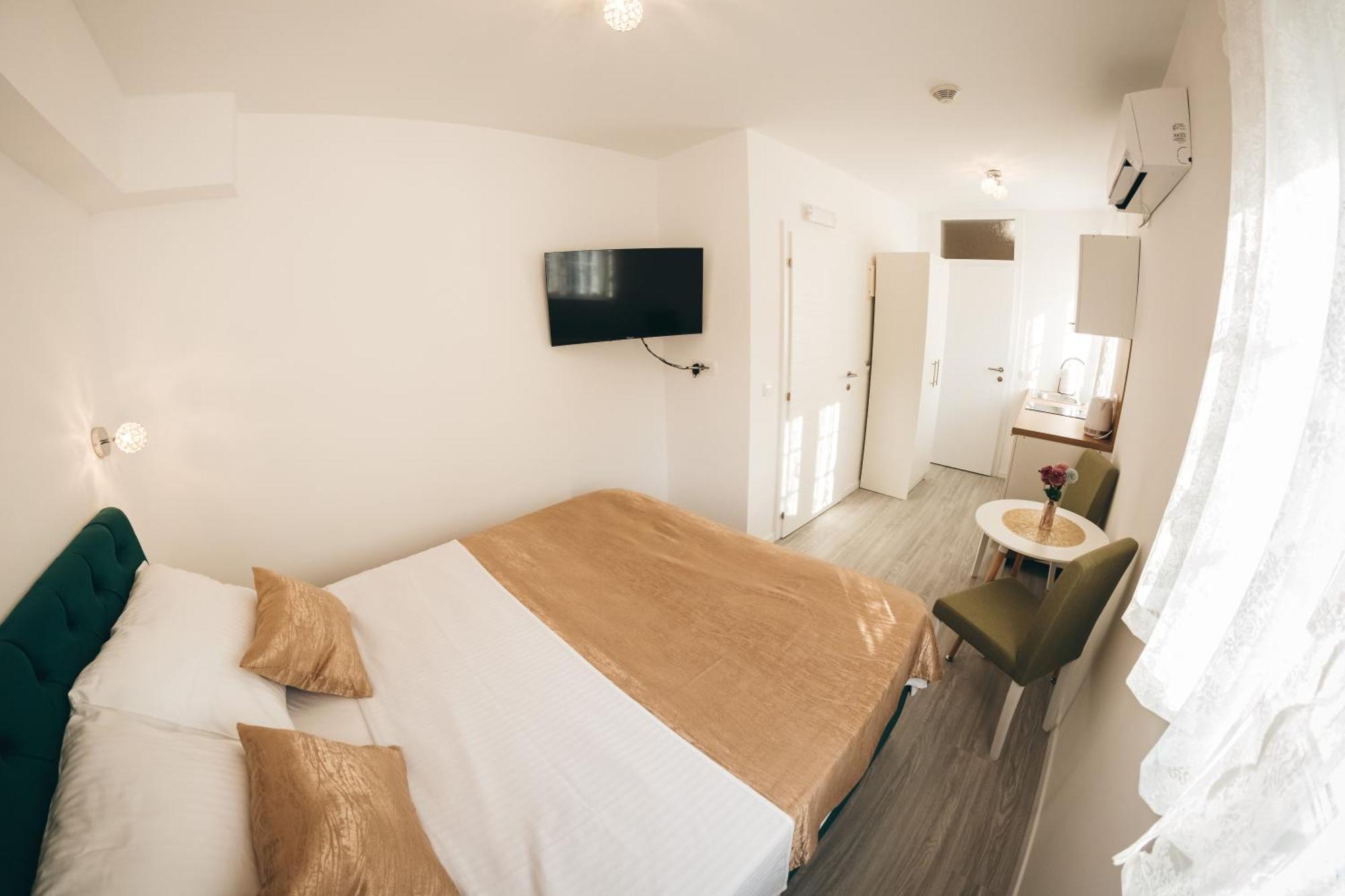 Elegant Studio Apartments Lasta Mostar Buitenkant foto