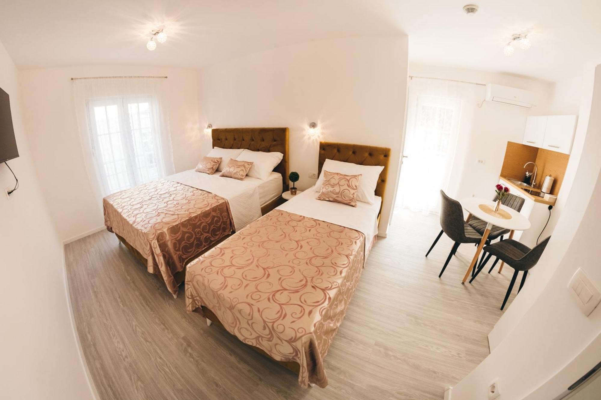 Elegant Studio Apartments Lasta Mostar Buitenkant foto